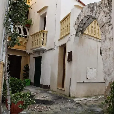Casa Cantalupi Holiday home *